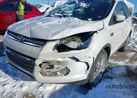 2015 Ford Escape Se z USA, uszkodzony, nr VIN 1FMCU9G97FUC45630